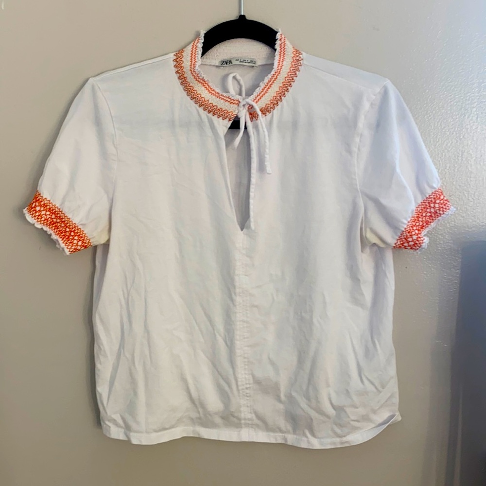 Zara: White tee w/design